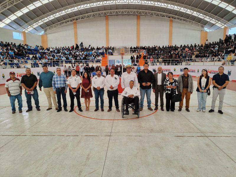 El Dr. Enrique Ramos Vargas, reafirma su compromiso con las y los estudiantes.